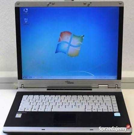 Fujitsu Laptop Ram 4GB SSD 120GB CORE2 DUO laptop